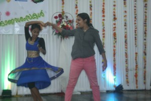 Duet dance by  Ms Ponnu and Ms Archana 